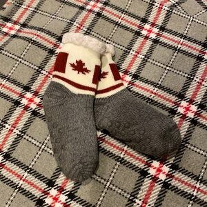 Abs “Canadian Maple” sherpa lined Grip Slipper Socks (pair # 1)